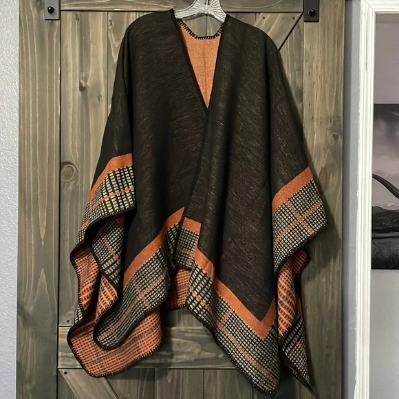 Urban Coco Wraparound Shawl - Picture 1 of 5